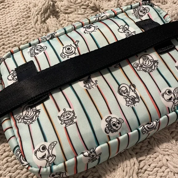 Petunia Pickle Bottom Pixar Belt Bag/Crossbody - Picture 5 of 6